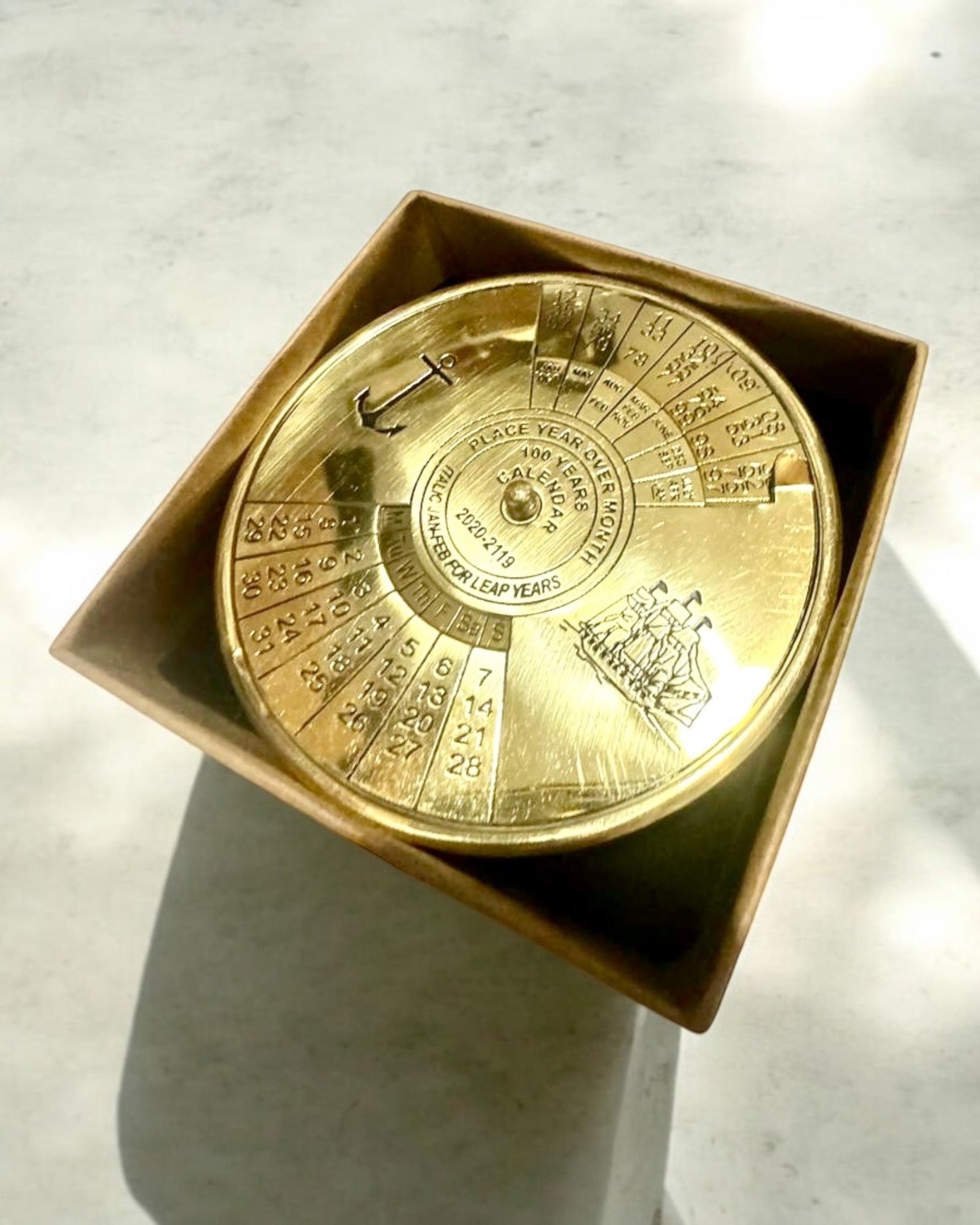 Calendário da Eternidade Vela Marinha – Calendário de 100 Anos em Latão - possível gravação para presente