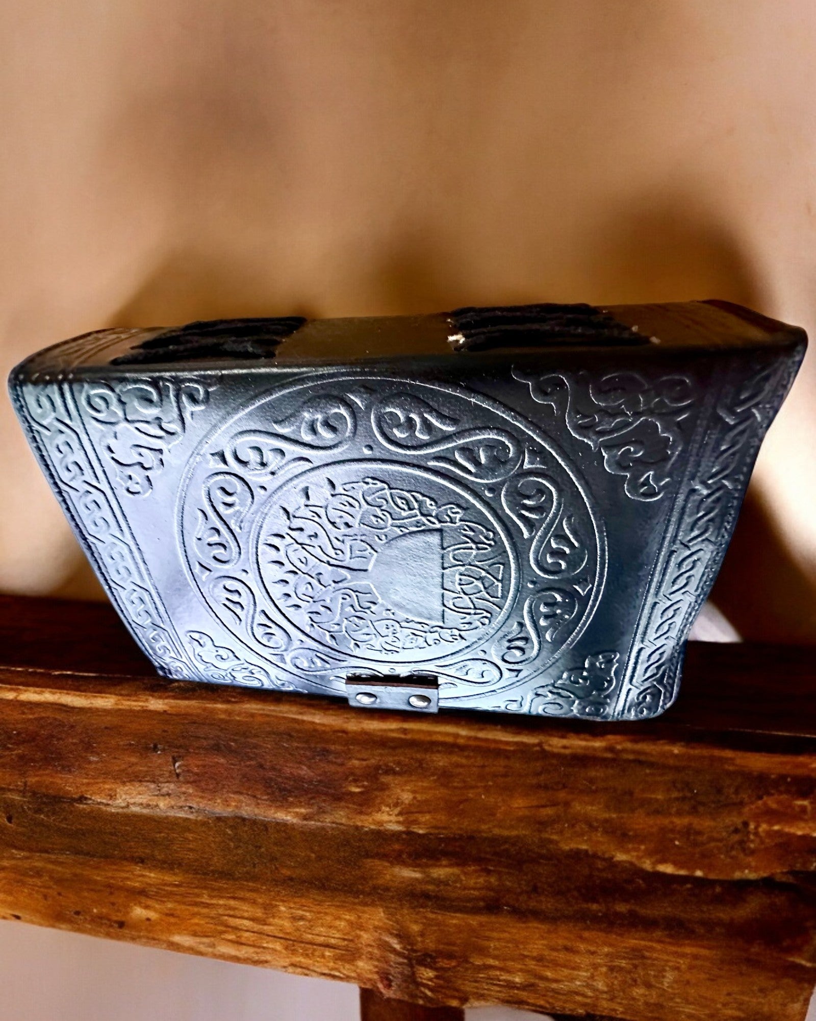 Dziennik Premium, Padrão Antigo, Caderno de Couro "Magiczna Kronika" 200 páginas, 2 variantes à escolha, personalização com gravação