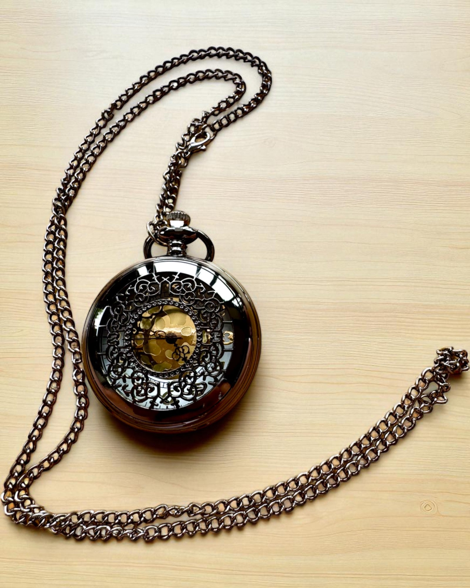 Relógio de Bolso Preto „Midnight Elegance”, personalização para presente com gravação