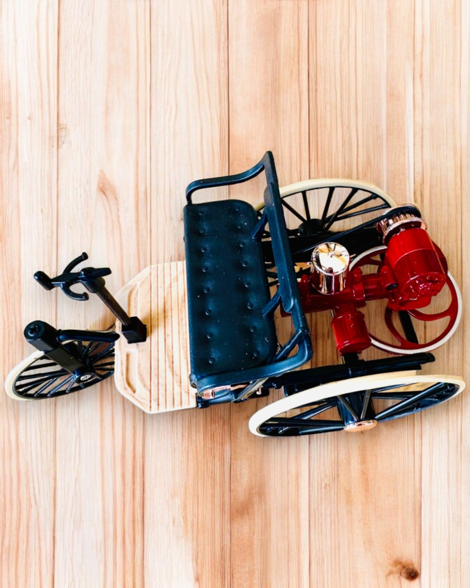 Retro Triciclo Benz Patent-Motorwagen - Modelo de Colecionador, personalização com gravação para presente