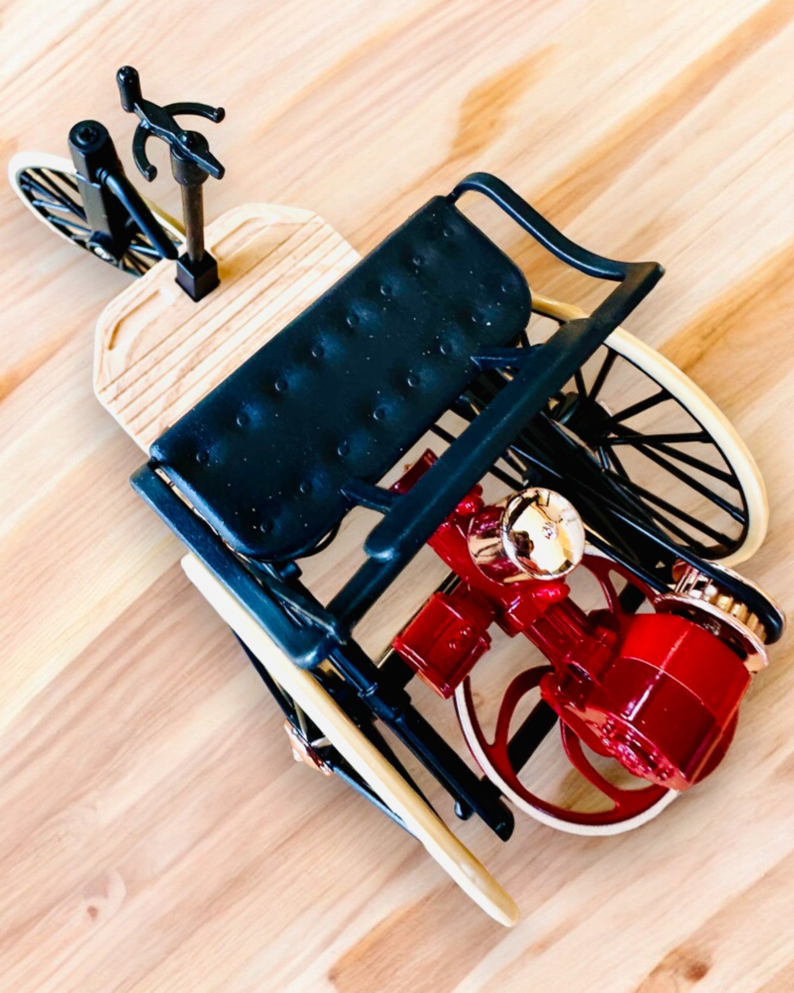 Retro Triciclo Benz Patent-Motorwagen - Modelo de Colecionador, personalização com gravação para presente