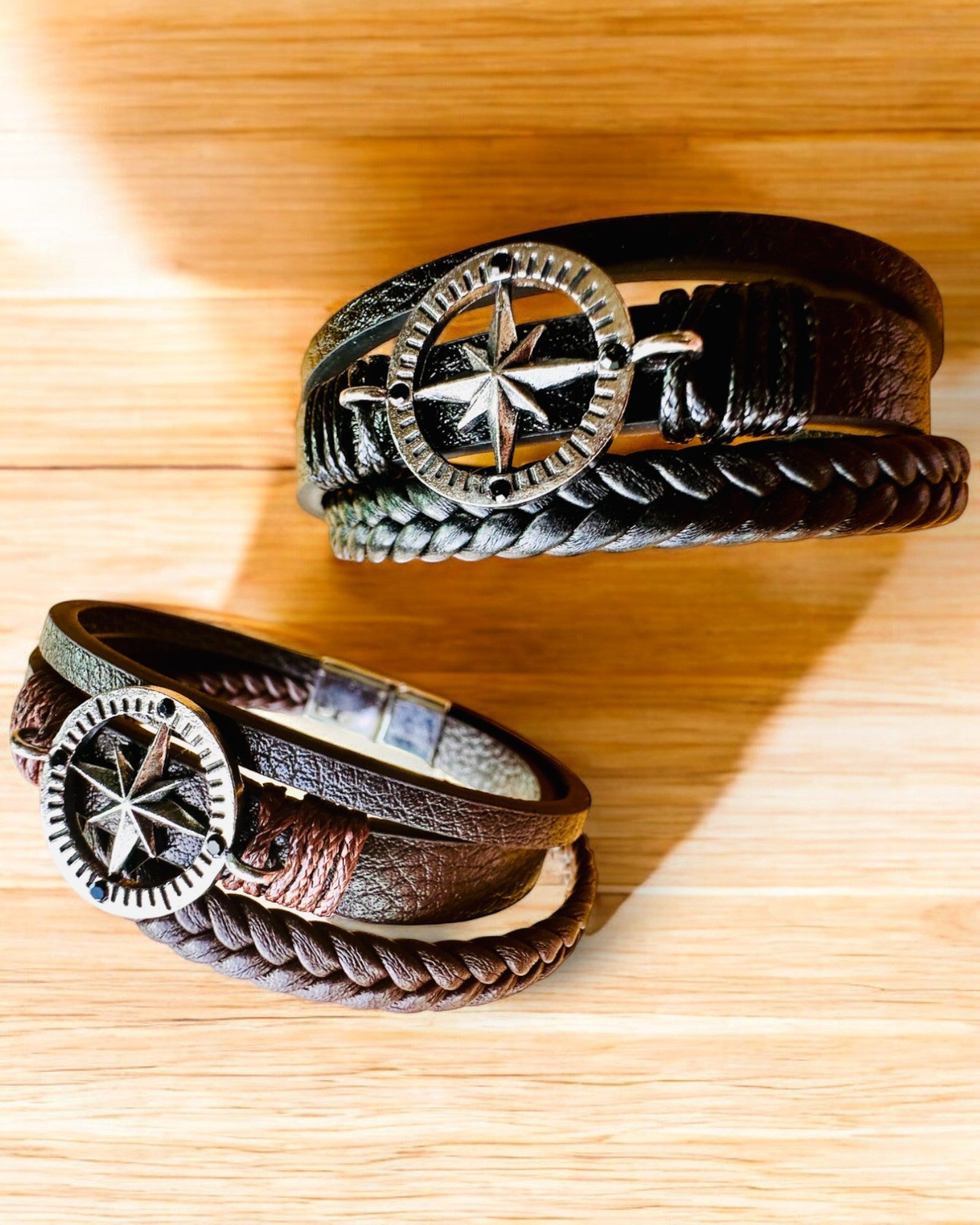 Pulseira "Compass Adventure" - possibilidade de personalização com gravação para presente, 2 variantes de cores à escolha