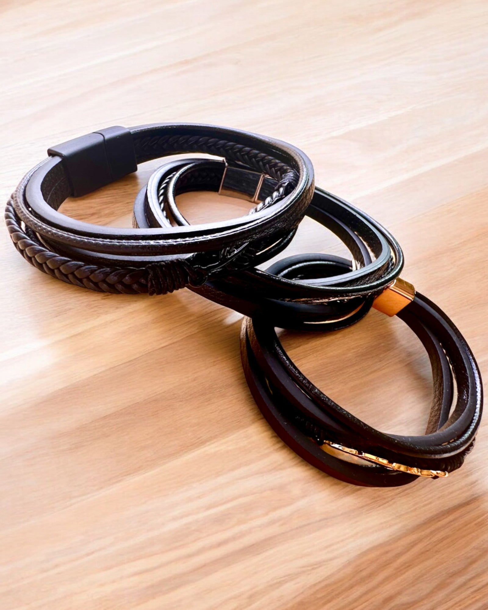 Pulseira "Orzeł" com opção de gravação, 3 variantes de cores