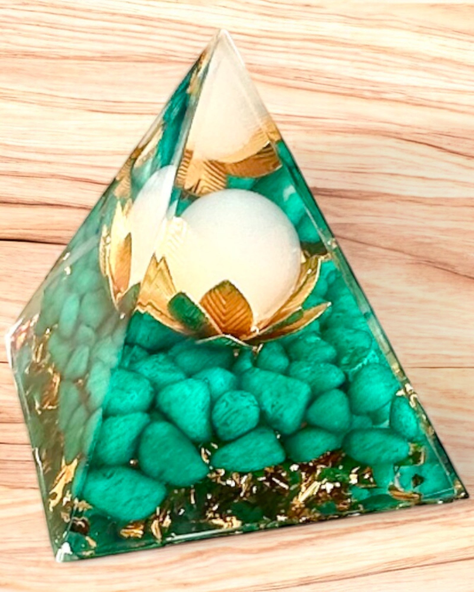 Pirâmide Energética orgonite "Harmonia Turmalina"