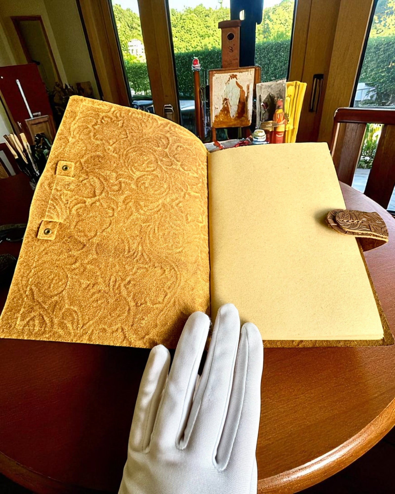 Caderno de Couro Vintage "Floralis" – estampado à mão, 400 páginas, possibilidade de gravação, 2 variantes