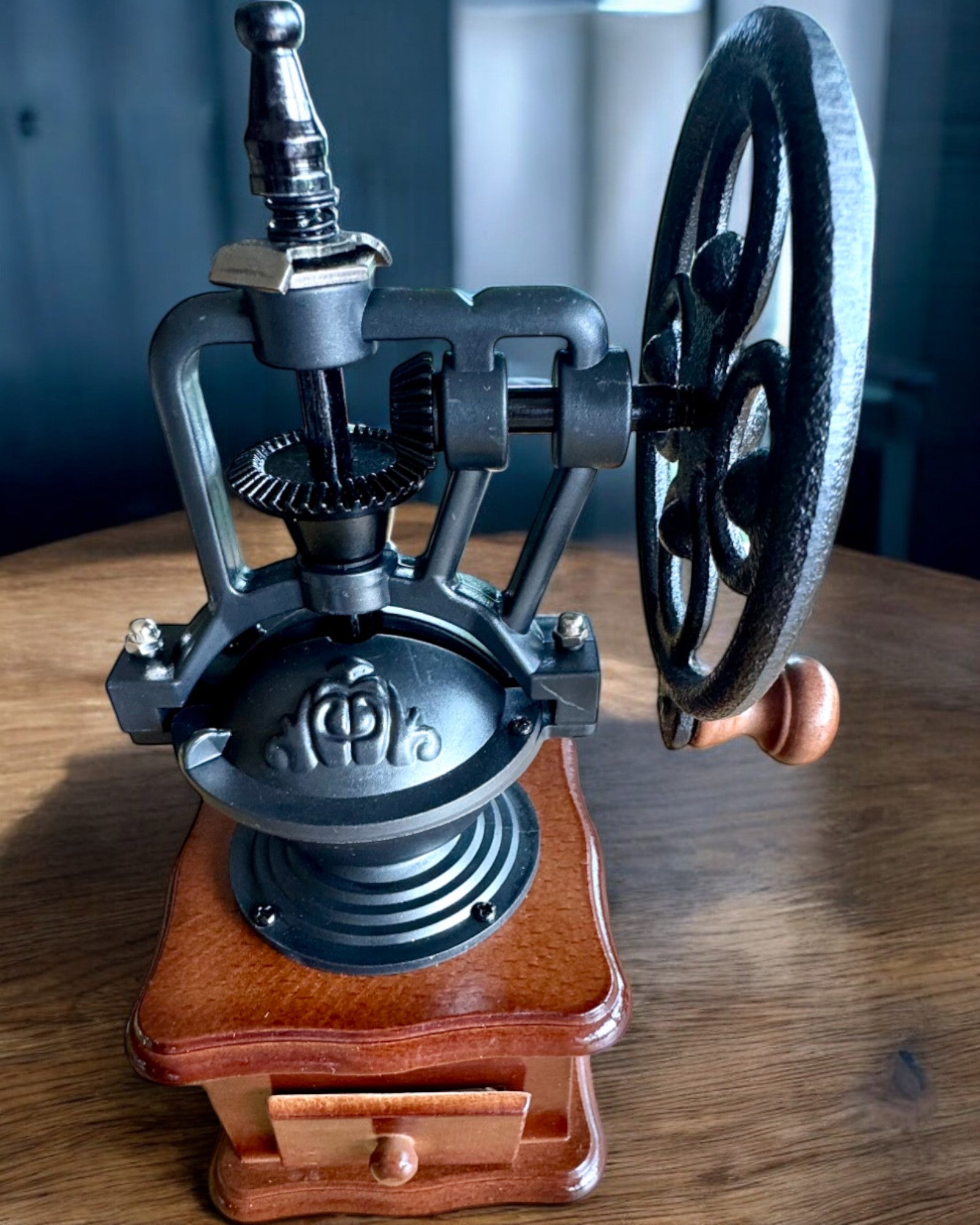 Moinho de café retro "Vintage Café" 27 cm de altura, com possibilidade de personalização com gravação para presente