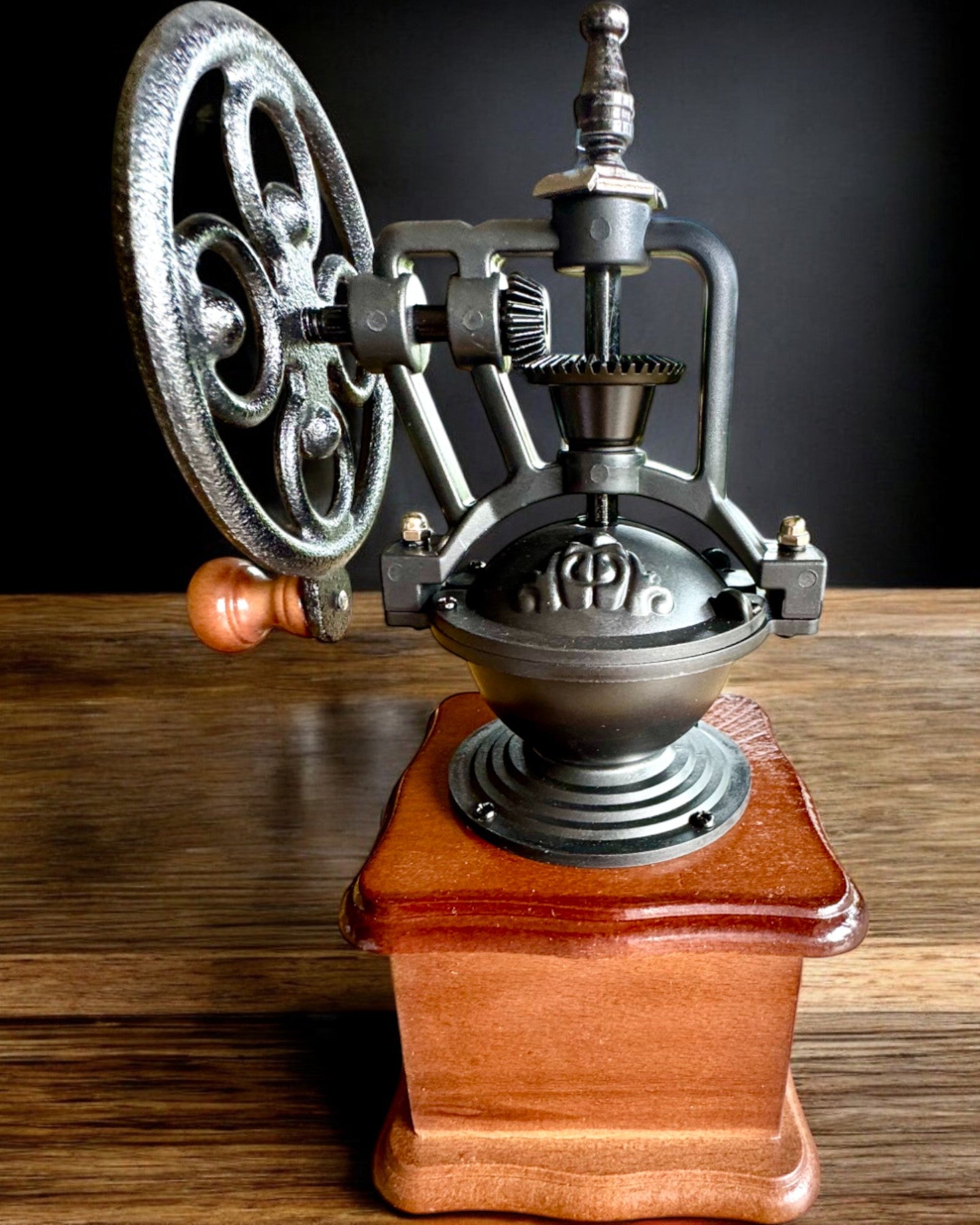 Moinho de café retro "Vintage Café" 27 cm de altura, com possibilidade de personalização com gravação para presente