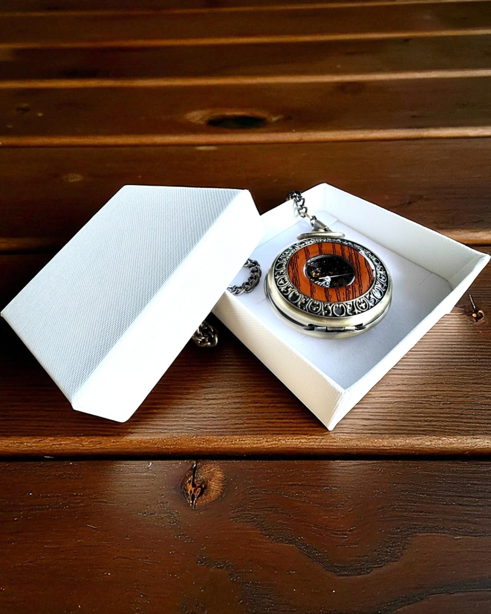 Relógio de bolso "Veritas Tempus" – cronómetro mecânico com possibilidade de gravação para presente, 2 variantes à escolha