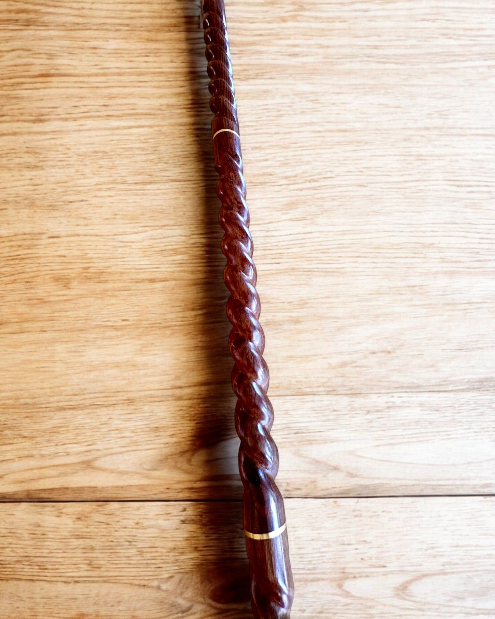 Bengala de Passeio - WIKING com cabeça em forma de martelo de guerra, possibilidade de personalização com gravação para presente