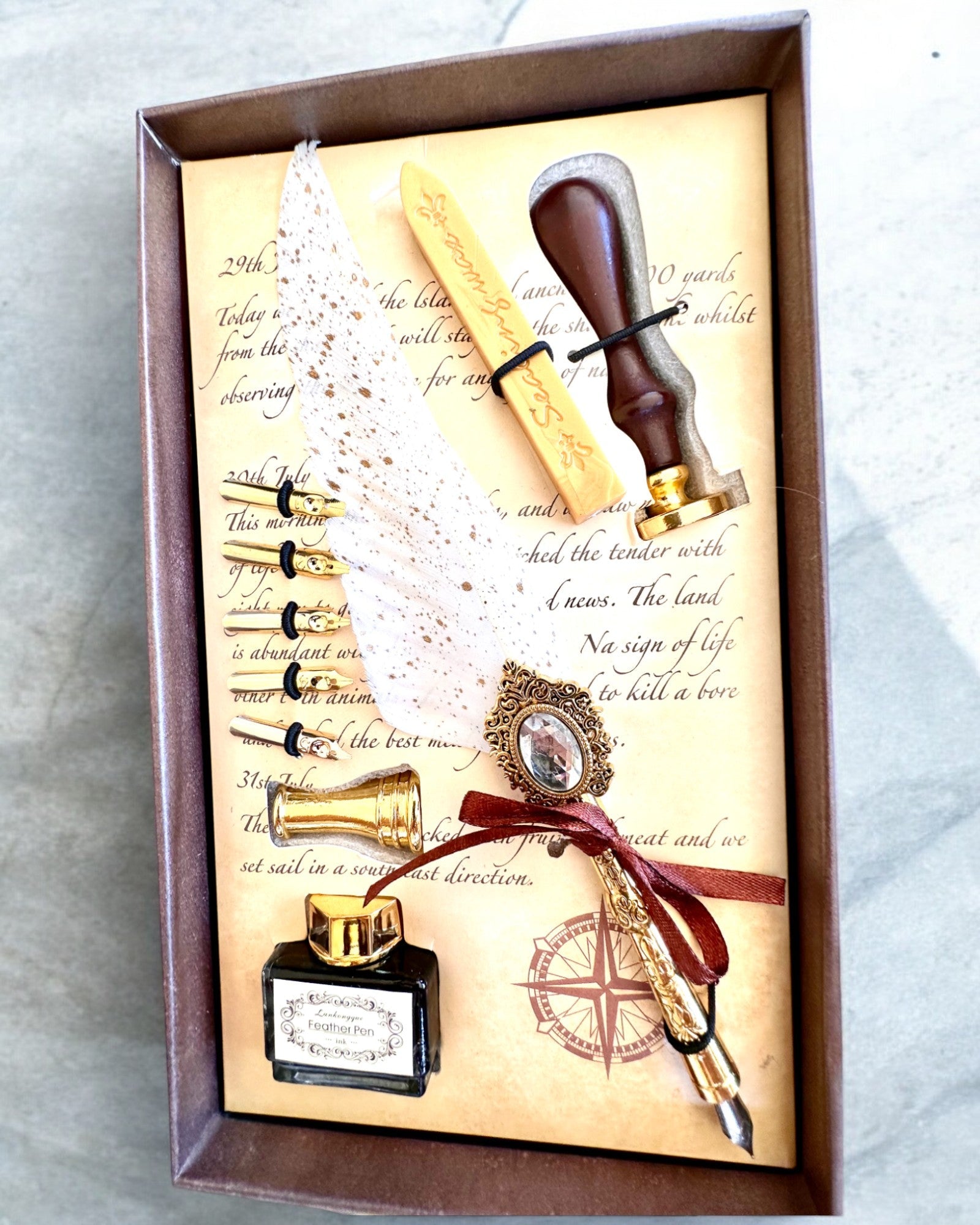 Conjunto de Caligrafia "Elegância na Prática" com Opção de Gravação, para presente. 2 variantes de cores à escolha