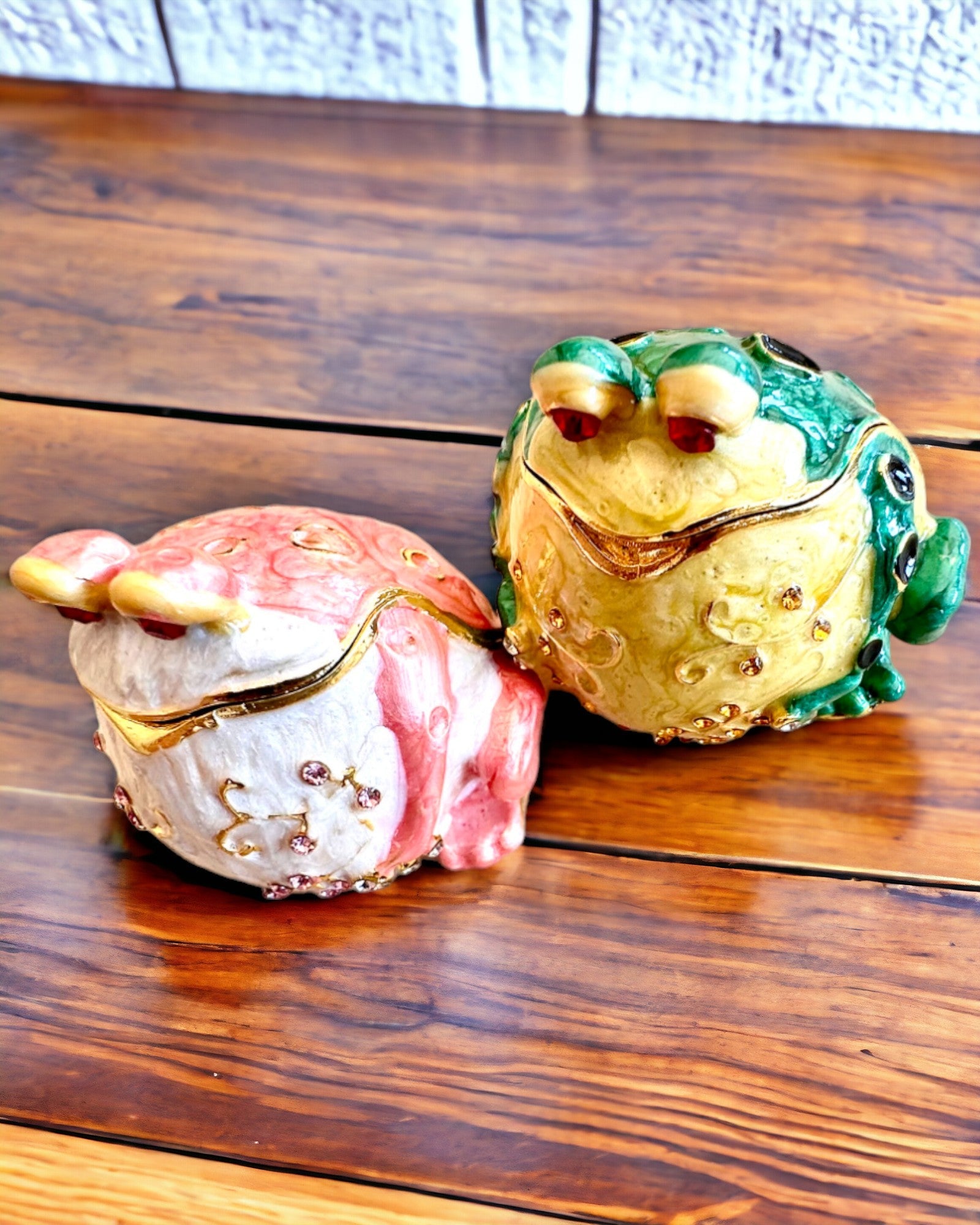 Caixa decorativa elegante "Żabi Skarb" para presente personalizável, com opção de gravação