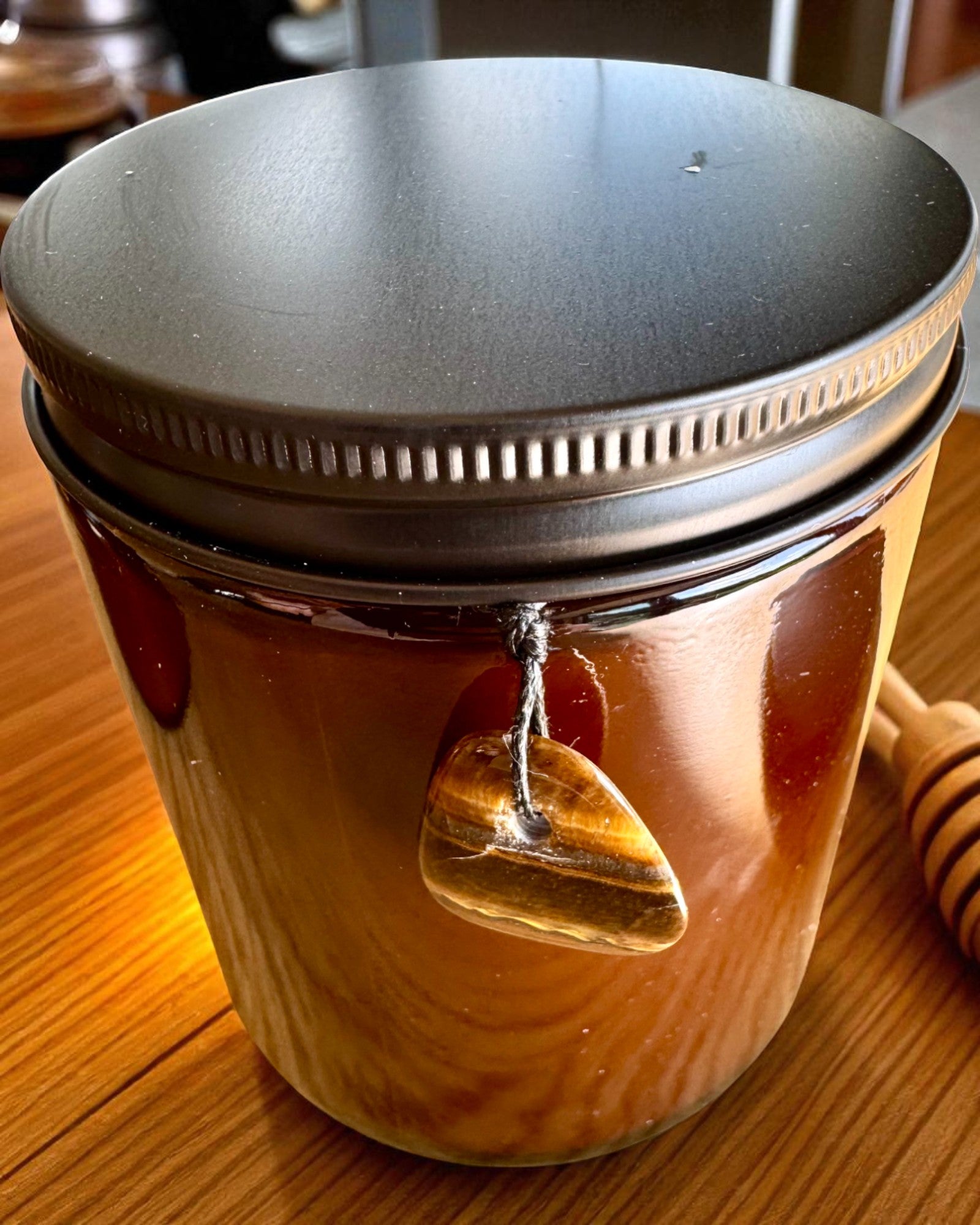 Vela Intencional Poder do Tigre – Autoconfiança e Prosperidade, 250 ml, possibilidade de personalização da tampa para presente