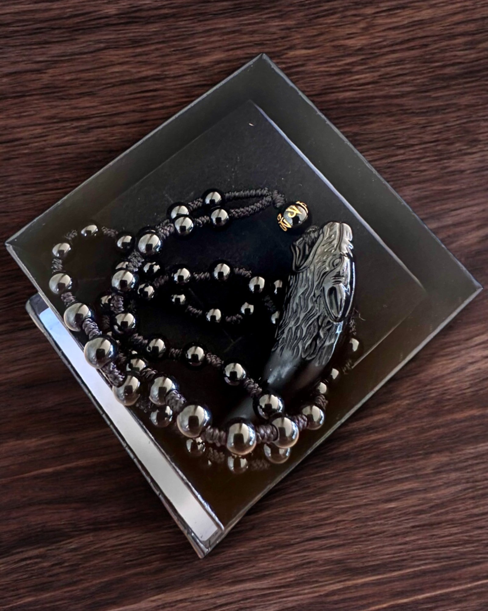 Dente de Lobo de Jade - Amuleto de Força e Proteção, possibilidade de personalização com gravação para presente