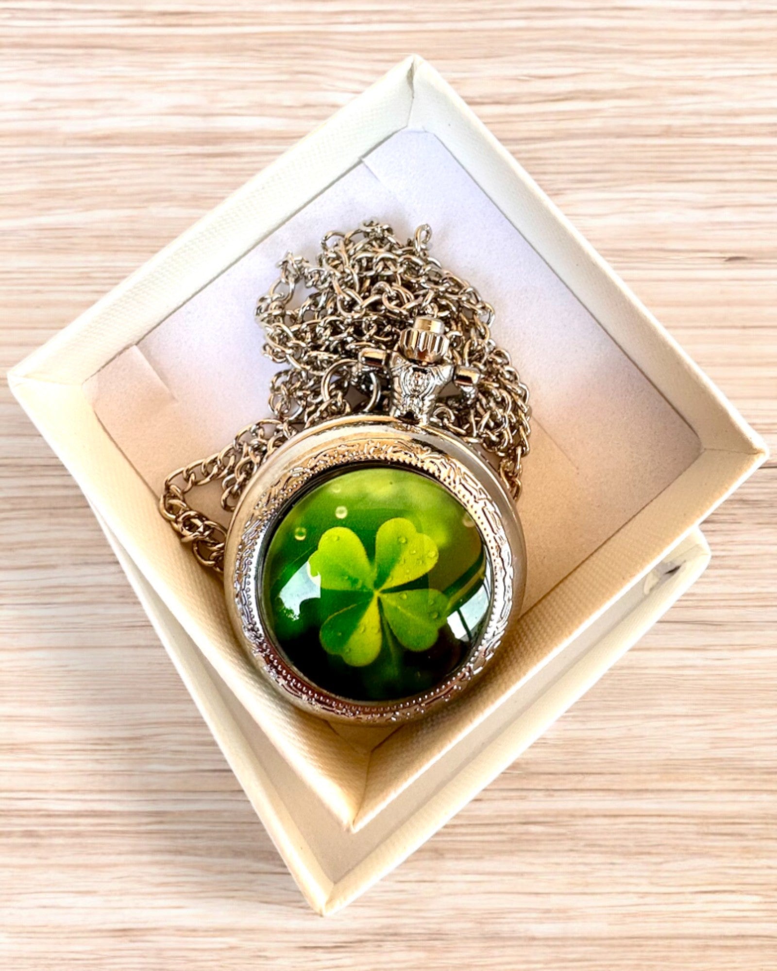 Relógio de bolso "CloverTime" com motivo de trevo de quatro folhas, possibilidade de personalização com gravação para presente