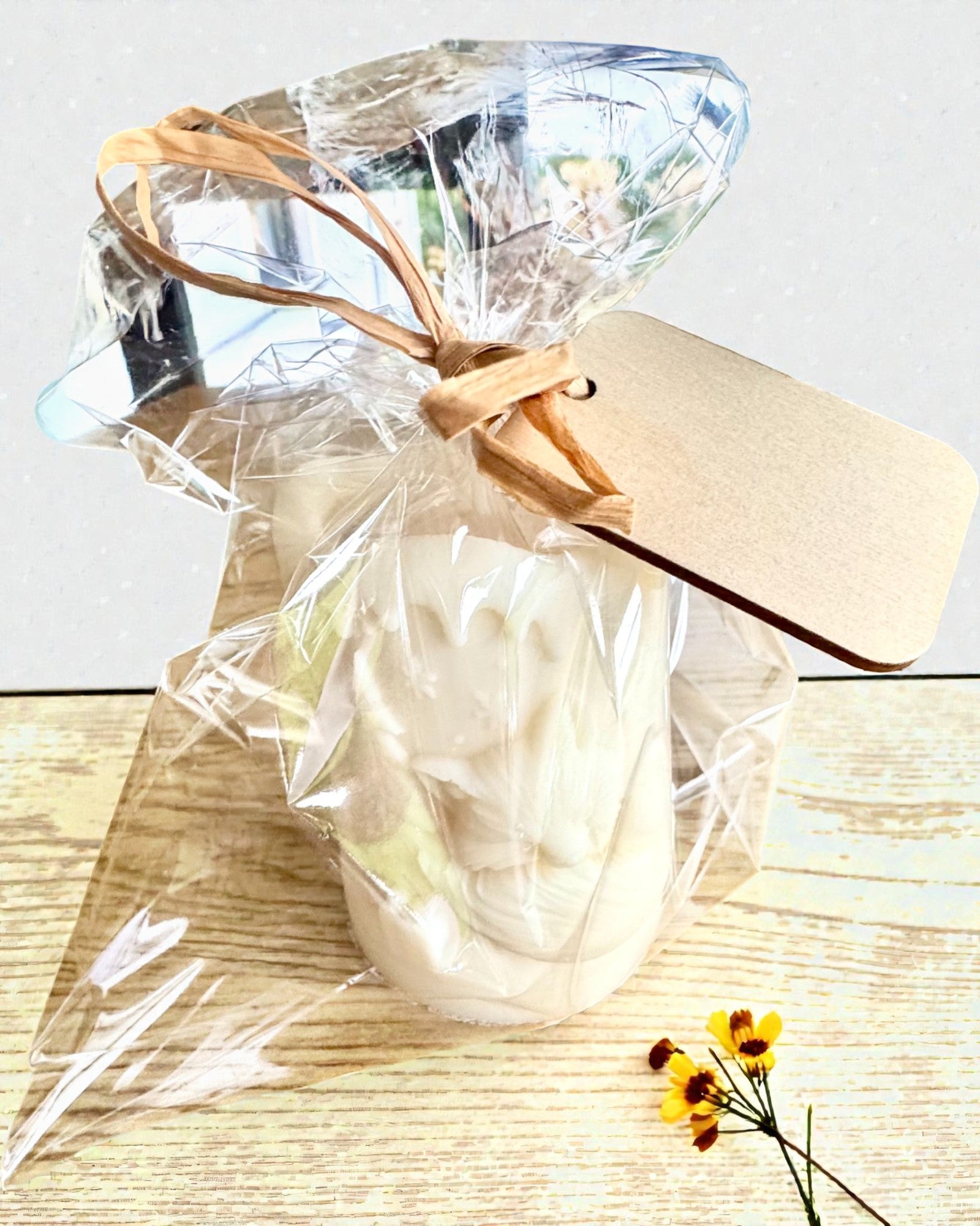 Vela de soja Raposa de Inverno, 7,5 cm de altura, vela de soja vertida à mão com uma adorável raposa a dormir, personalizável com gravação na placa