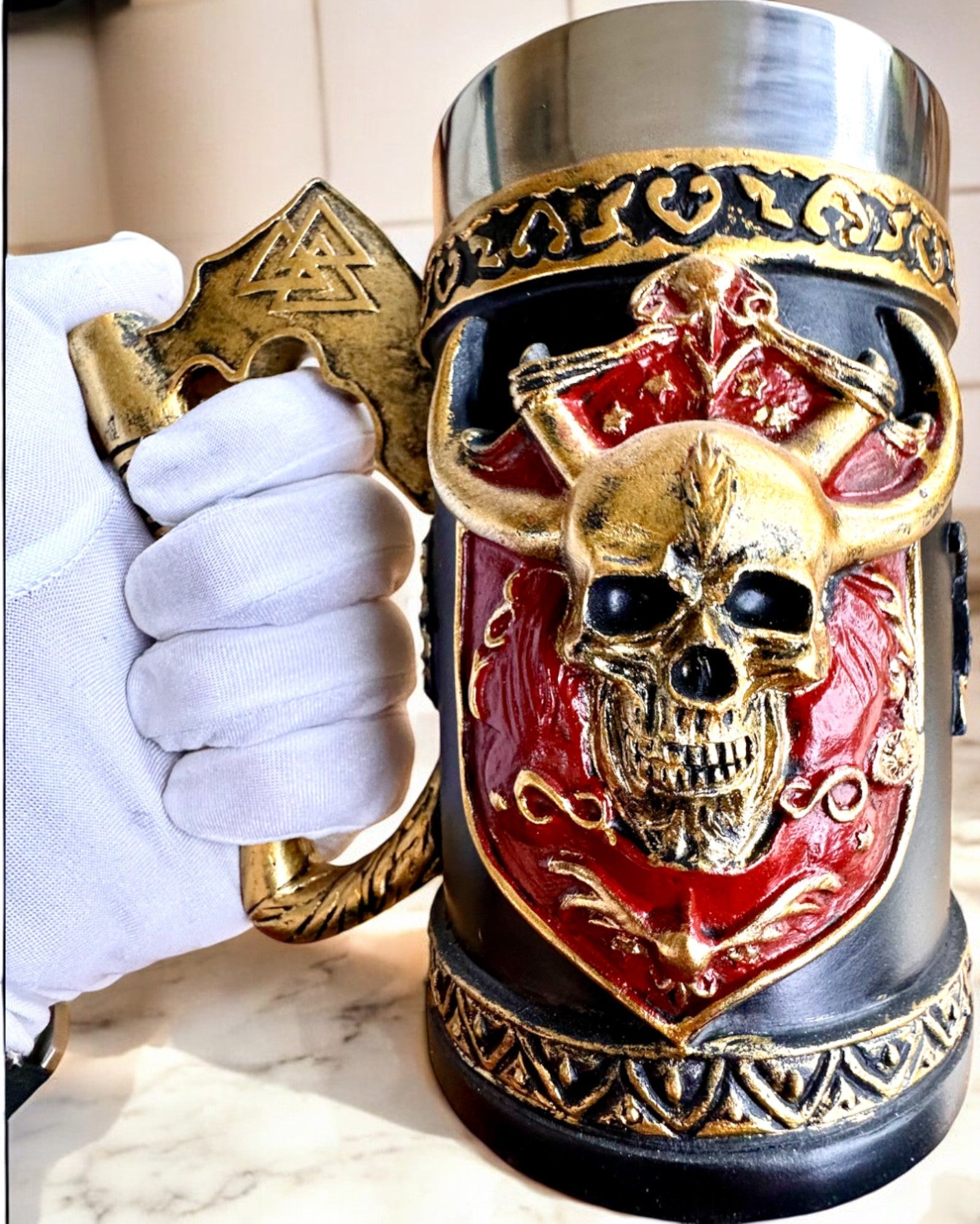 Caneca de Carnaval do Guerreiro - 600 ml, 16 cm de altura, possibilidade de personalização com gravação para presente