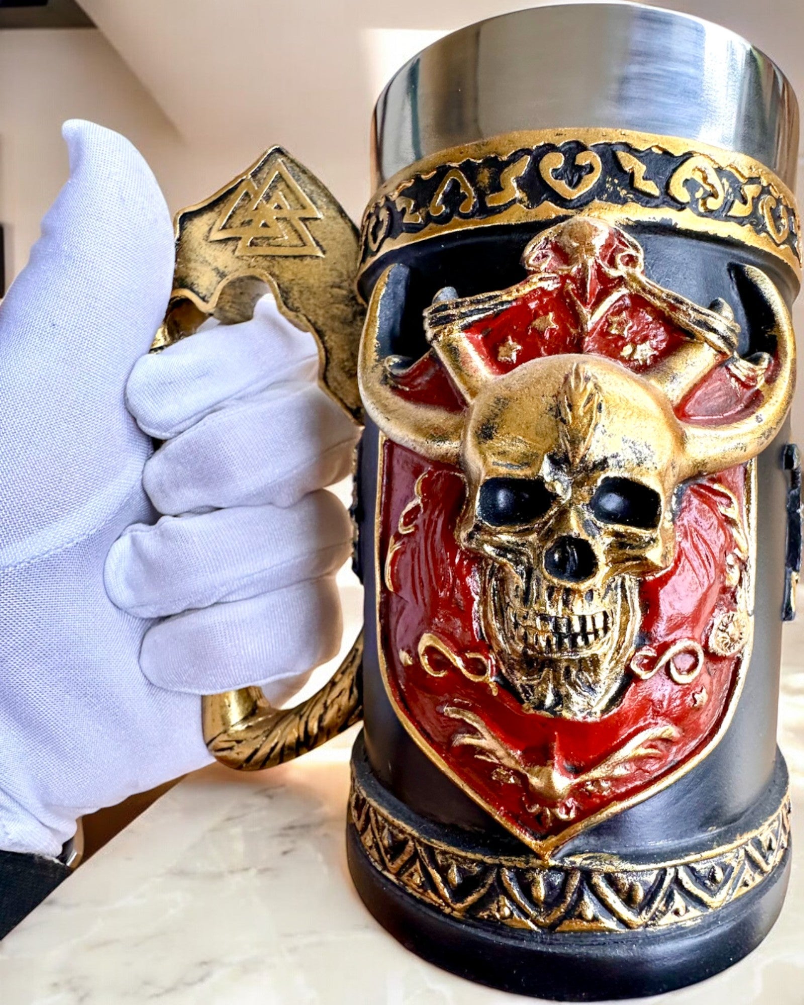 Caneca de Carnaval do Guerreiro - 600 ml, 16 cm de altura, possibilidade de personalização com gravação para presente