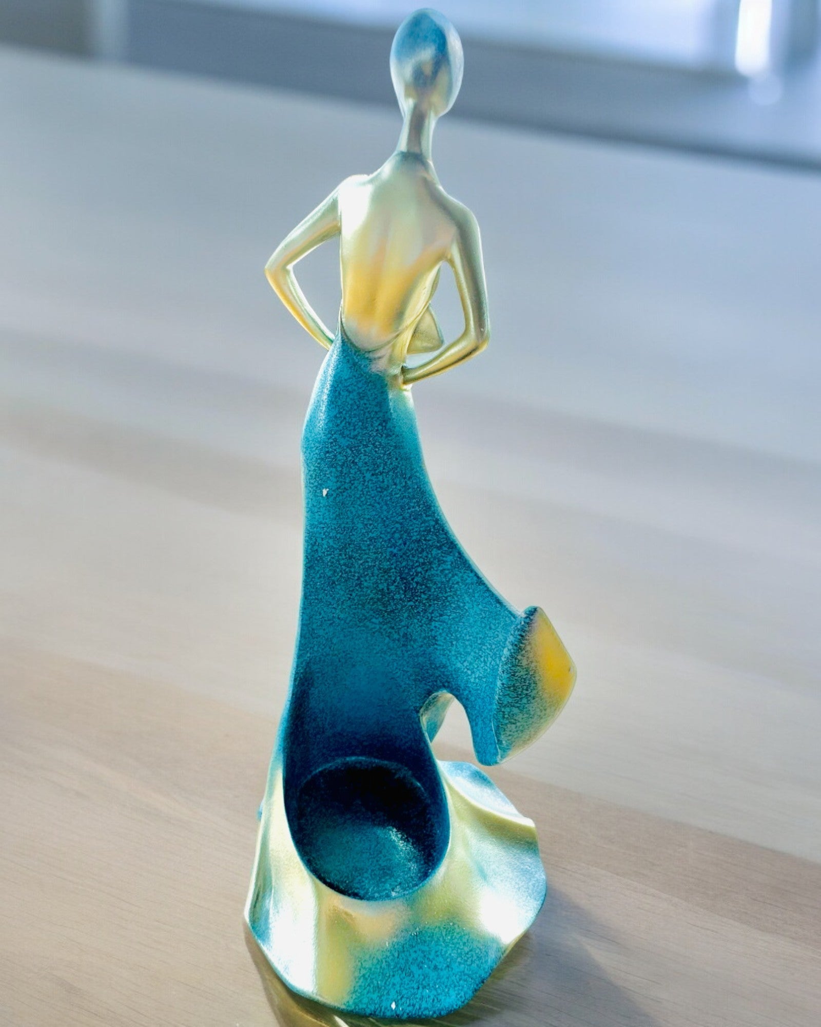 Elegante Suporte para Garrafa - Estátua da Dama - personalização com gravação, 2 variantes à escolha