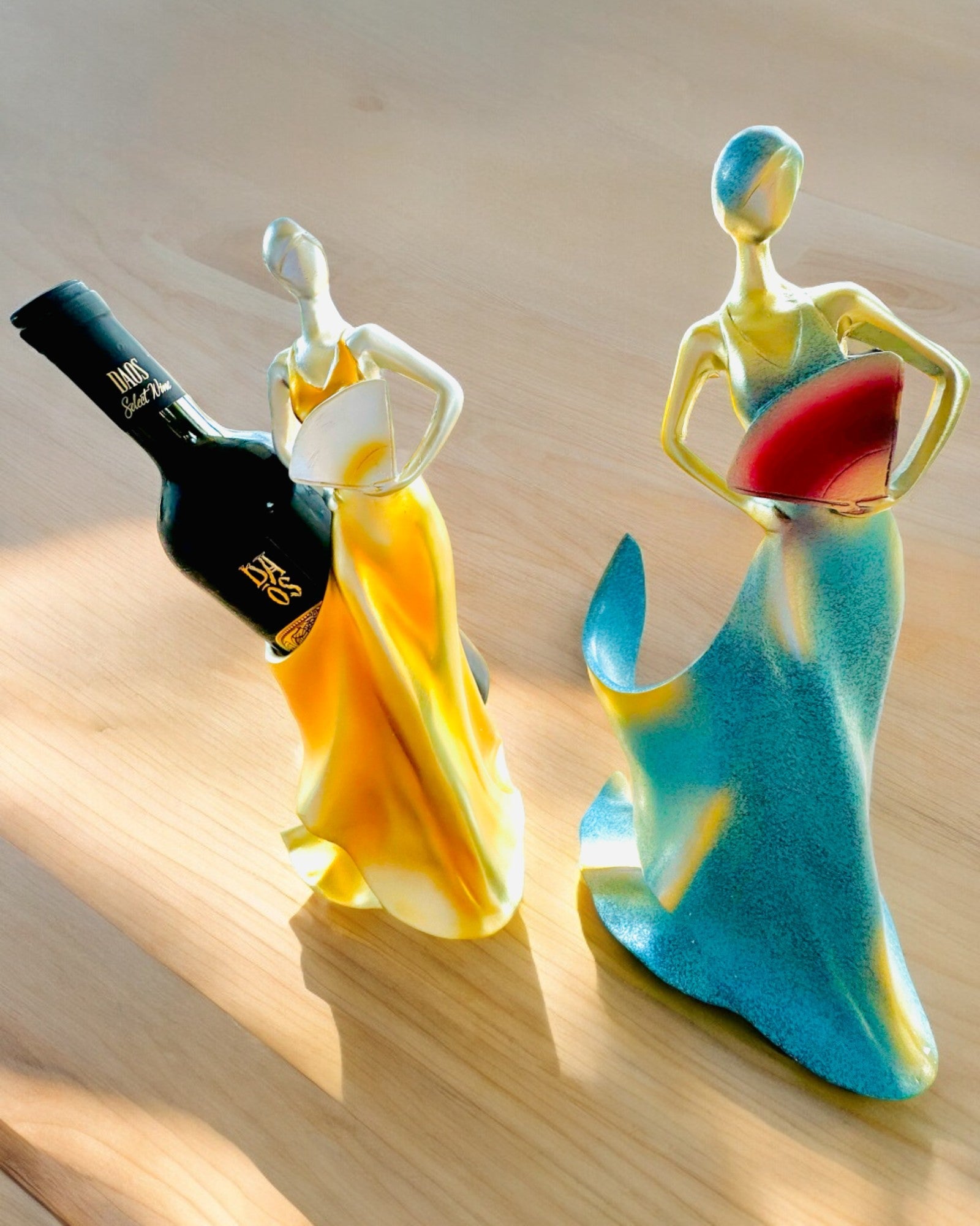 Elegante Suporte para Garrafa - Estátua da Dama - personalização com gravação, 2 variantes à escolha