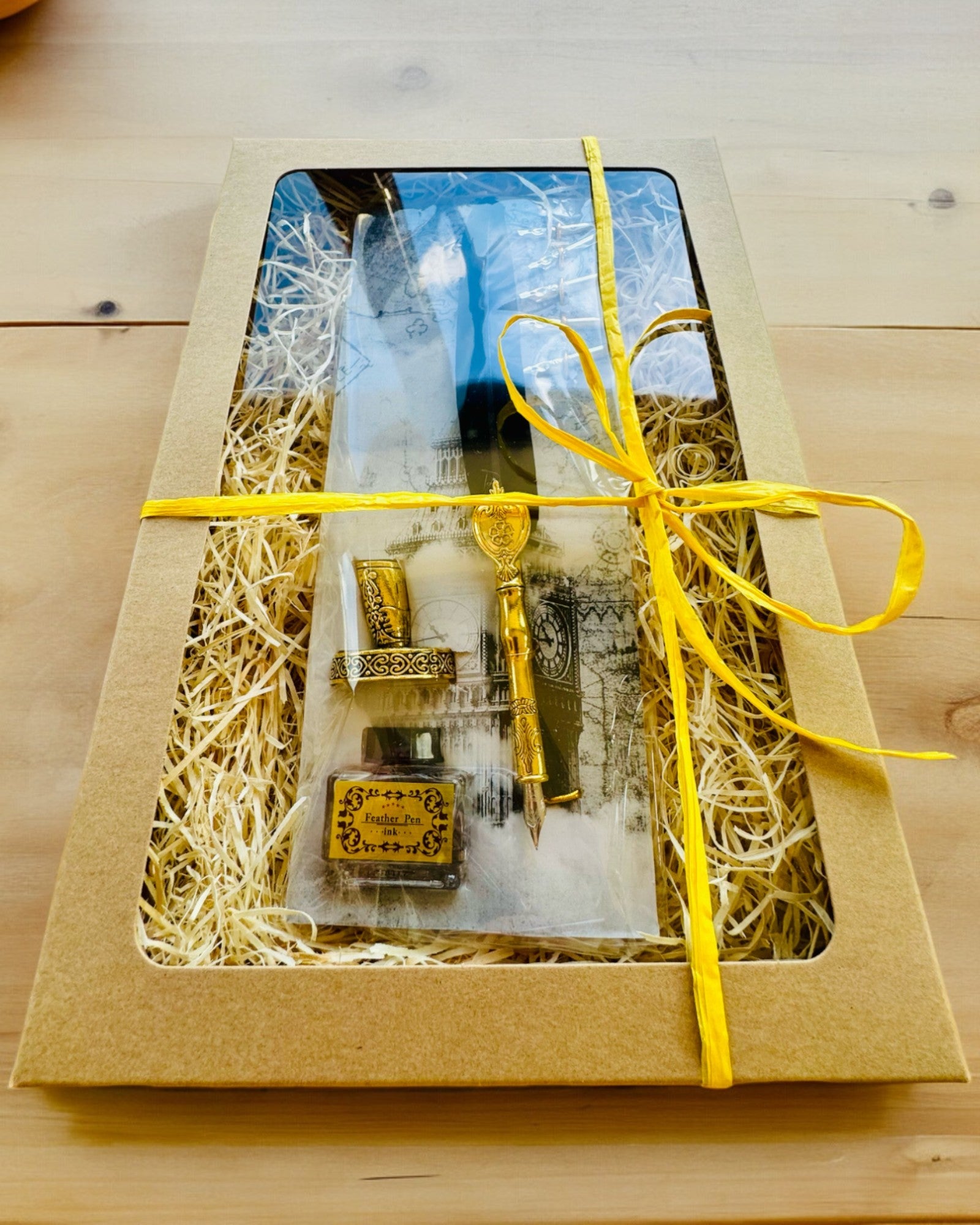 Pena Elegante de Ganso com Conjunto de Acessórios - Royal Quill, possibilidade de personalização com gravação