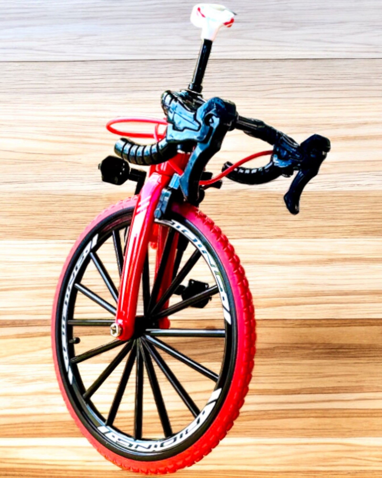 Modelo Miniatura de Metal Bicicleta Vermelha "SpeedMaster" personalização com gravação para presente, 2 variantes de cor
