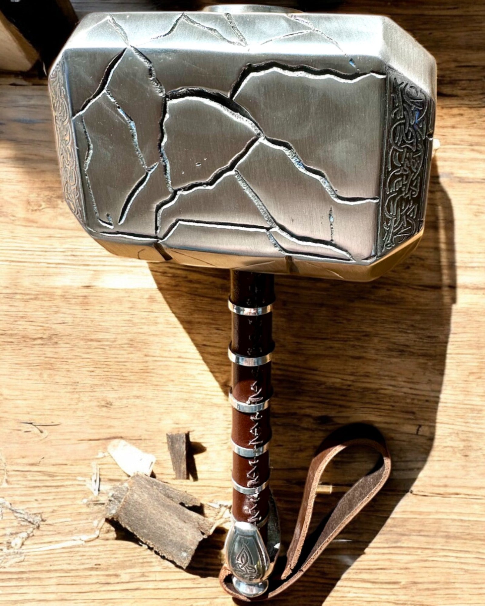 Martelo de Thor "Chief" - Martelo Artesanal Feito à Mão, personalização com gravação para presente