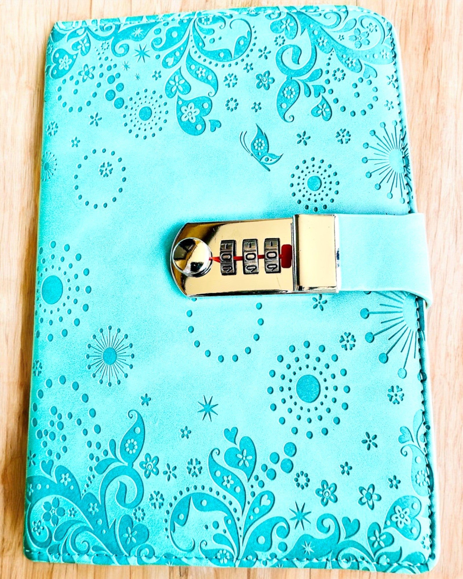 Caderno Exclusivo, pele PU, A5 com Fecho de Combinação - "Secret Journal", personalização com gravação