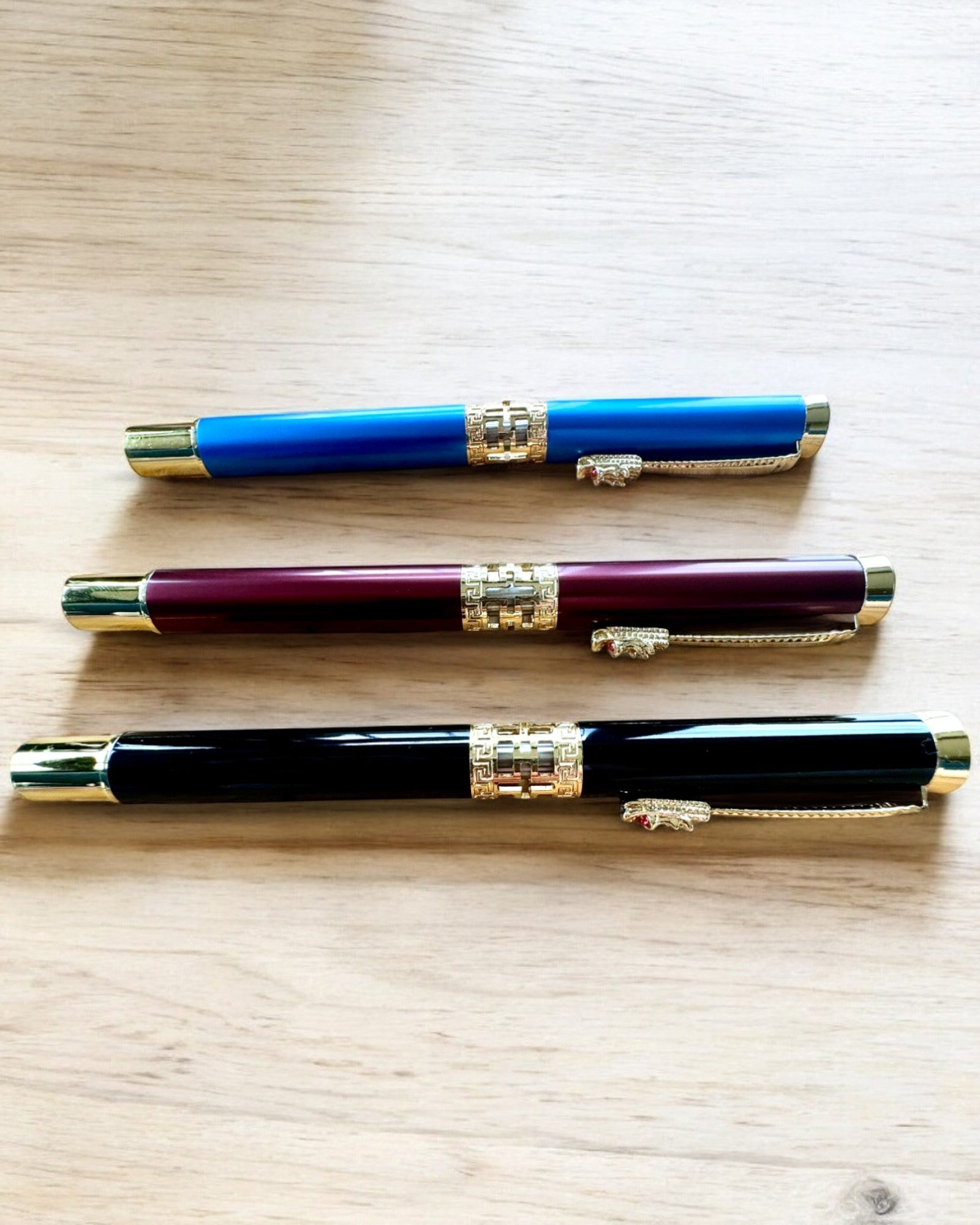 Caneta Elegante Dragão, 3 variantes de cores, possibilidade de personalização com gravação para presente
