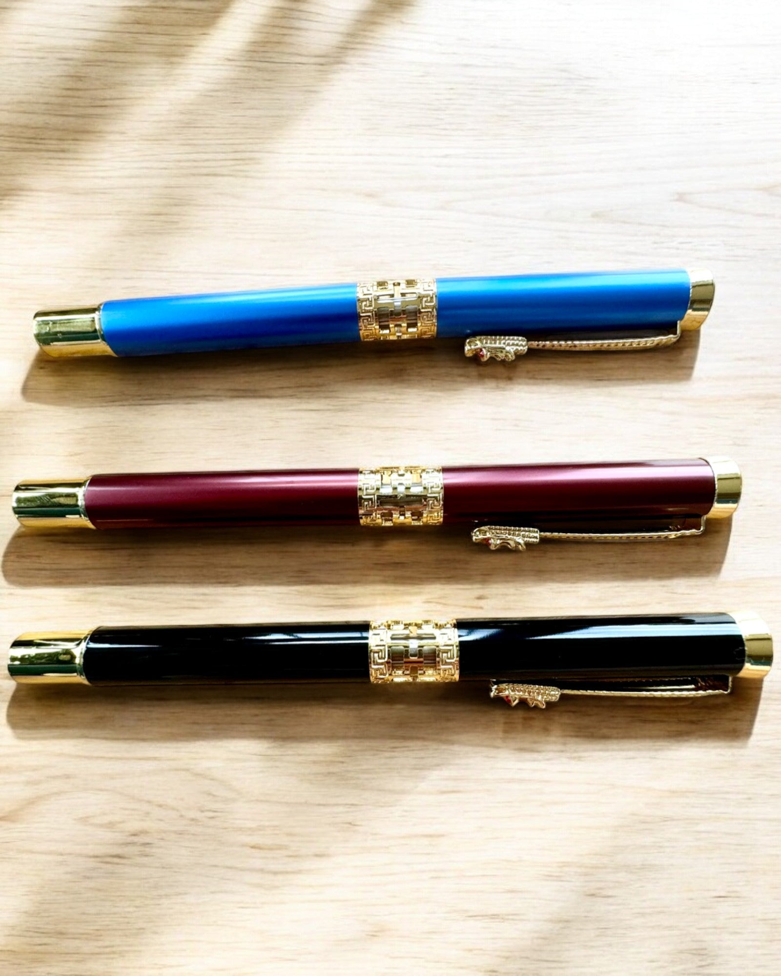 Caneta Elegante Dragão, 3 variantes de cores, possibilidade de personalização com gravação para presente