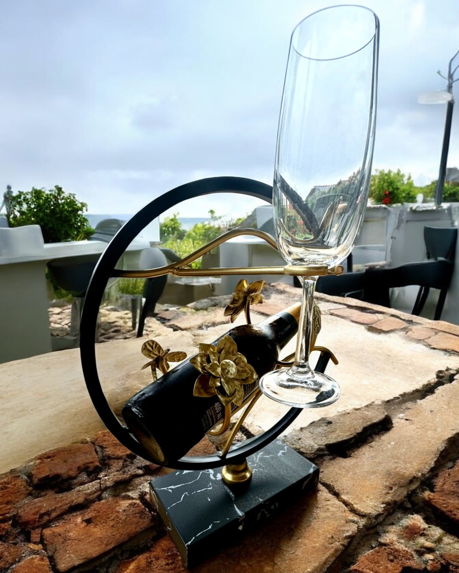 Suporte "Elegancki Owad" - para garrafa de vinho e copos, altura 33 cm, possibilidade de personalização com gravação para presente