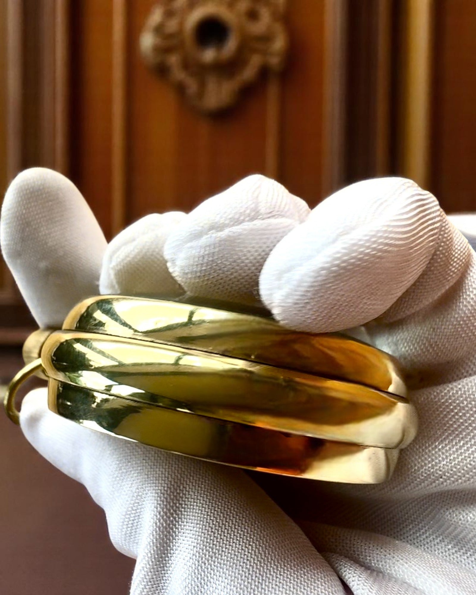 Relógio de Bolso "Victoria Crown" – Latão, Feito à Mão na Índia, 5 cm de largura, mecanismo japonês, possibilidade de personalização com gravação para presente