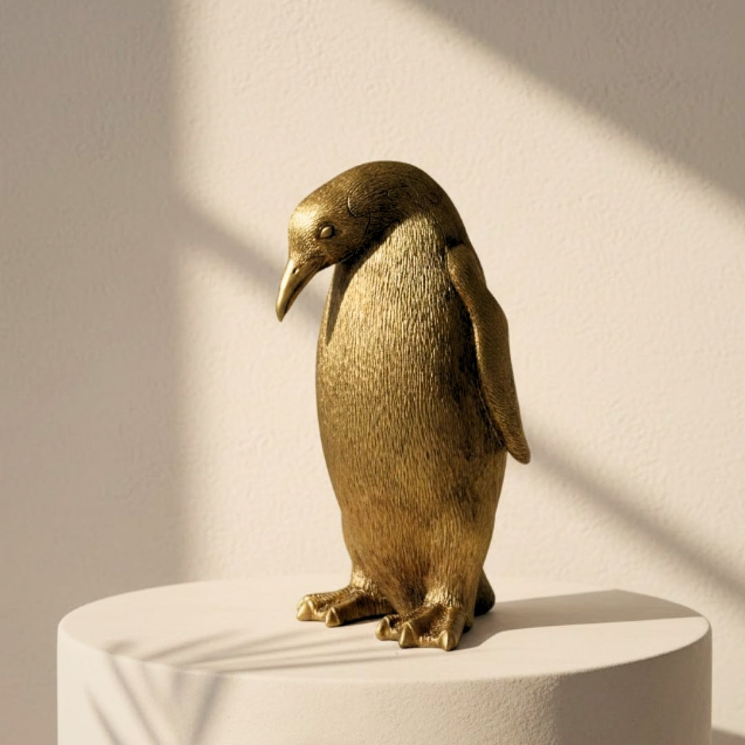 Pinguim Dourado 20,5 cm com possibilidade de personalização por gravação – figura decorativa elegante para presente, estilo glamour, art déco, feita de polyresina de alta qualidade
