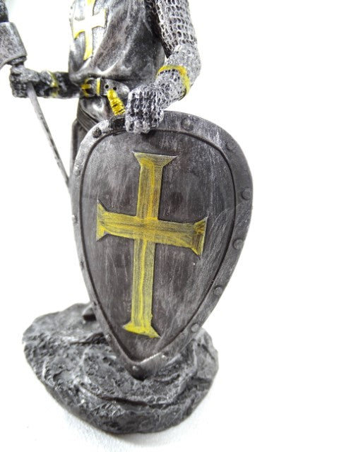 Figura de cavaleiro cruzado 18 cm com possibilidade de personalização por gravação