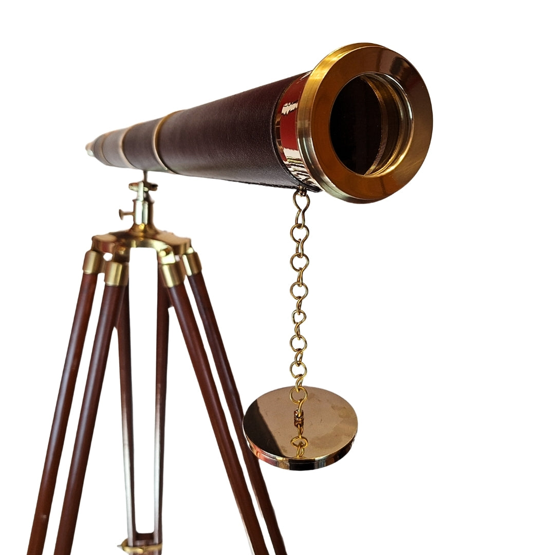 Telescópio decorativo TWSS em tripé de madeira com possibilidade de gravação personalizada