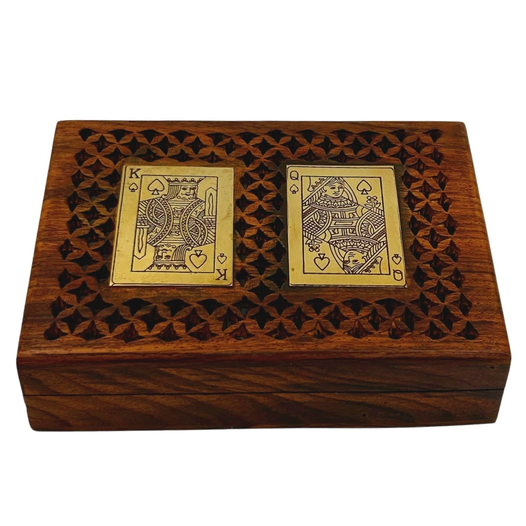 Conjunto elegante de dois baralhos de cartas em caixa de madeira com possibilidade de personalização por gravação