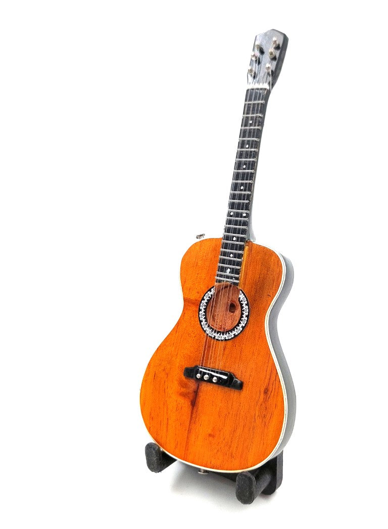 Mini Guitarra Clássica 15 cm no Estilo Paco de Lucia com Possibilidade de Personalização por Gravação