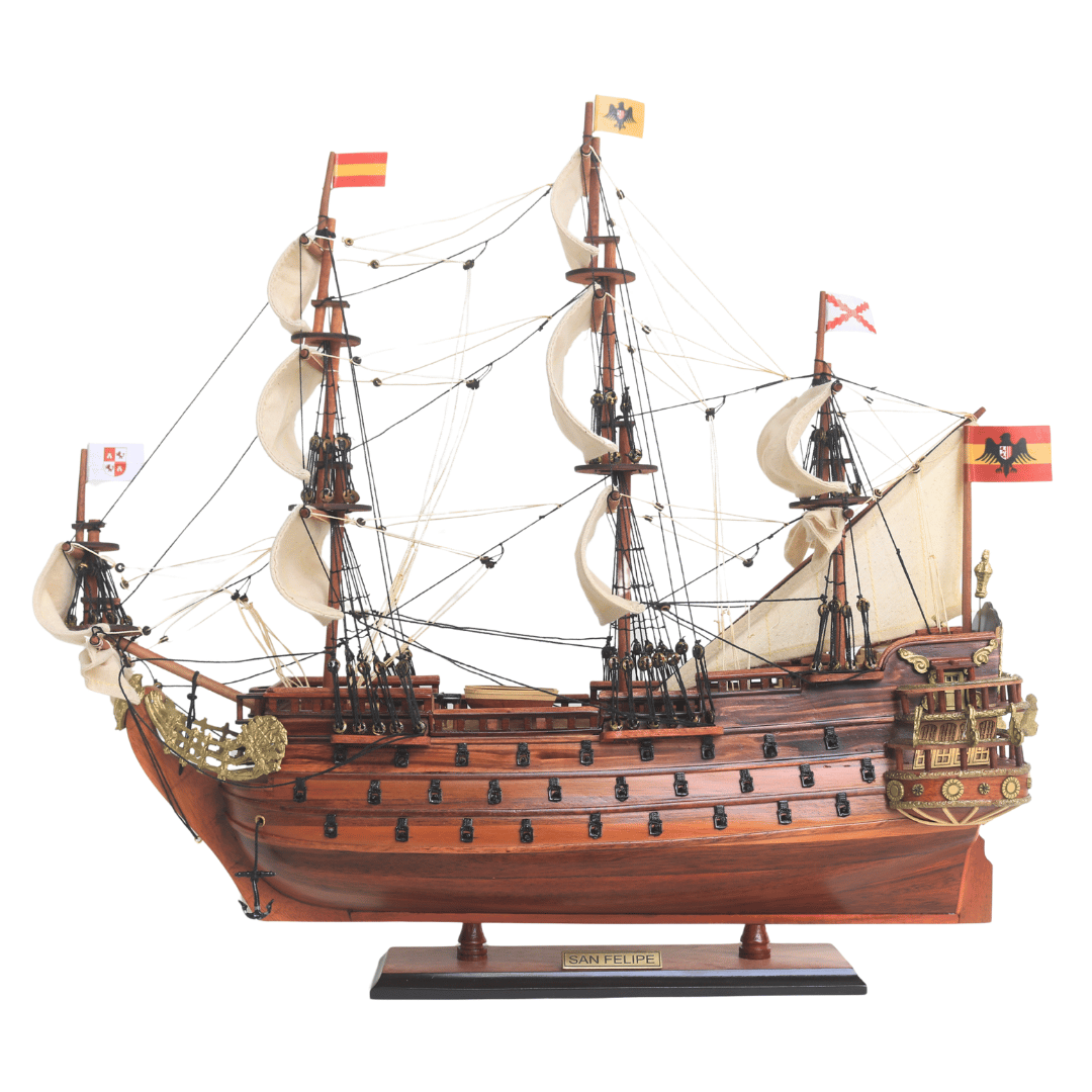 Modelo exclusivo do veleiro San Felipe – SF4, com possibilidade de personalização por gravação