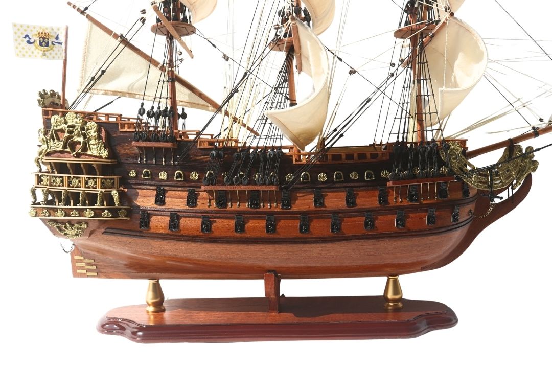 Modelo de luxo do veleiro Soleil Royal 65cm - SOL6, com possibilidade de personalização por gravação