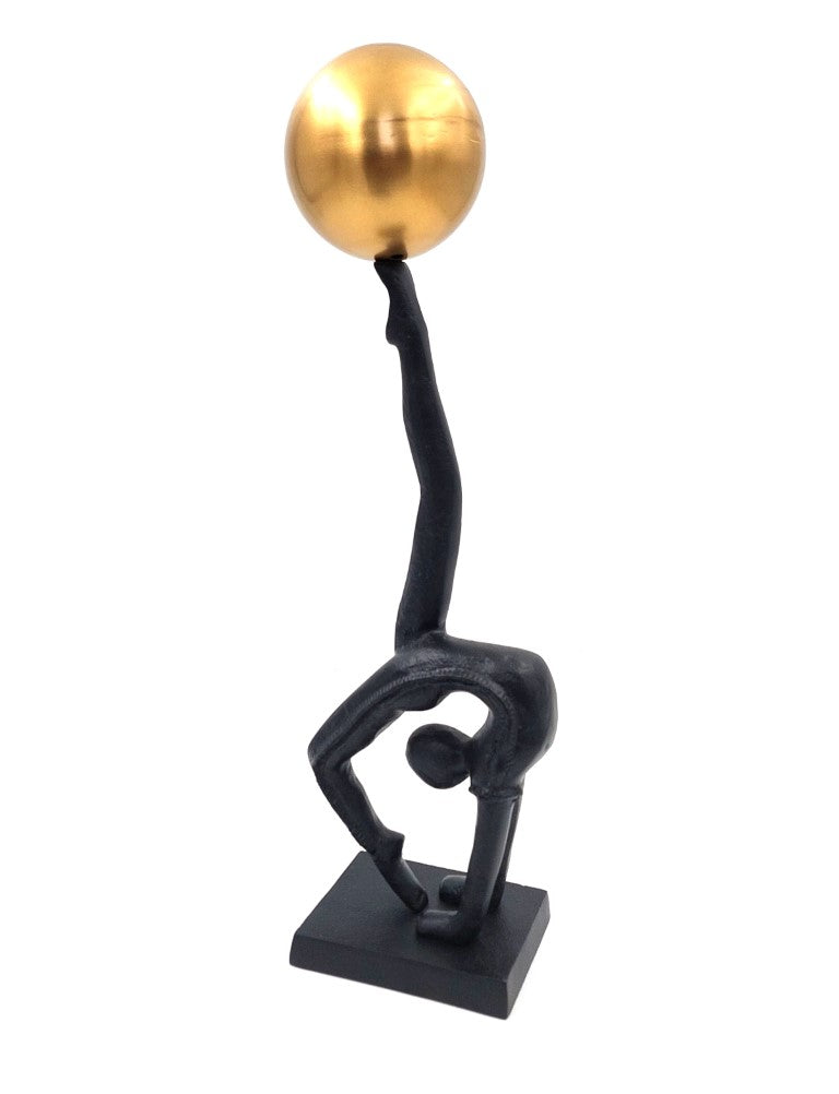 Figura decorativa de yogini em preto e dourado, altura 41 cm, possibilidade de personalização com gravação, ideal para presente