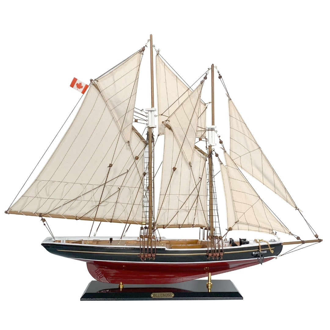 Modelo de veleiro Bluenose 80cm com possibilidade de personalização por gravação