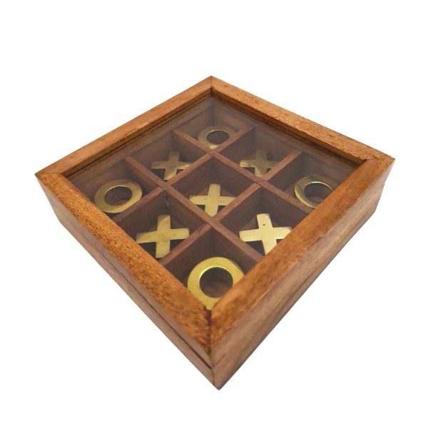 Jogo Elegante de Jogo da Velha em Caixa com Tampa de Vidro com Possibilidade de Personalização por Gravação - Conjunto Luxuoso de Madeira e Latão, Ideal para Presentear Professores e Diretores - Dimensões 12,5 x 12,5 x 2,5 cm