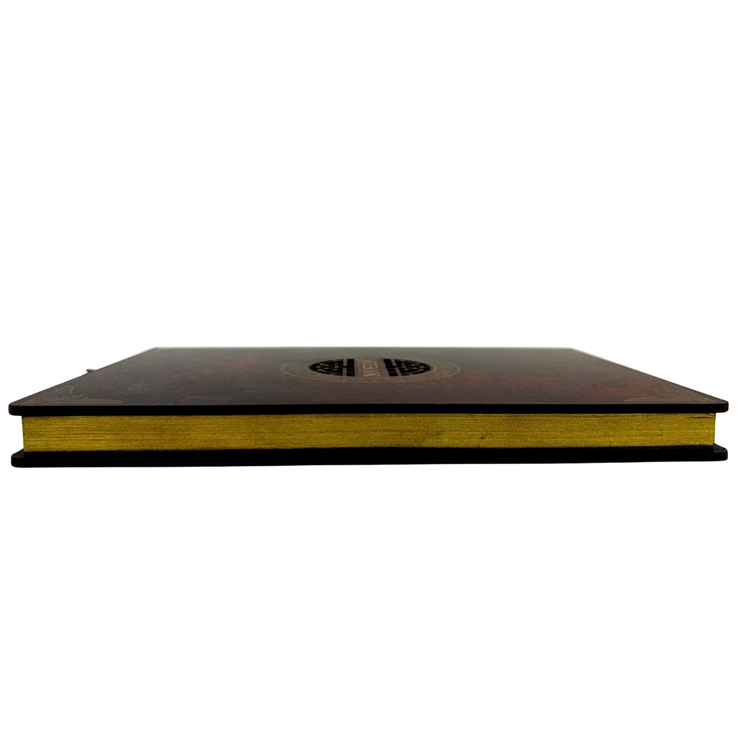 Caderno Elegante A5 com Capa de Madeira e Gravação Personalizada – Diário de Luxo para Presente com Bordas Douradas e Papel de Alta Qualidade em Cor Castanha
