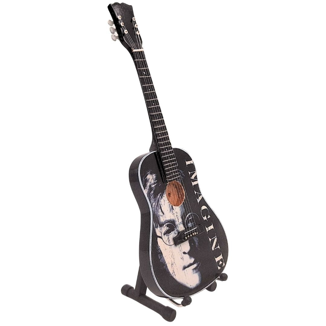 Mini guitarra decorativa John Lennon The Beatles 24 cm com gravação personalizada