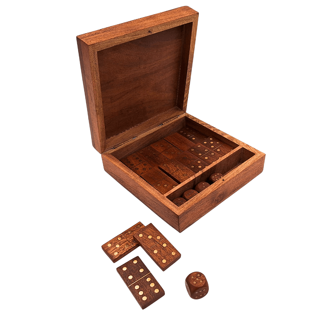 Conjunto Elegante de Jogos em Caixa de Madeira com Gravação