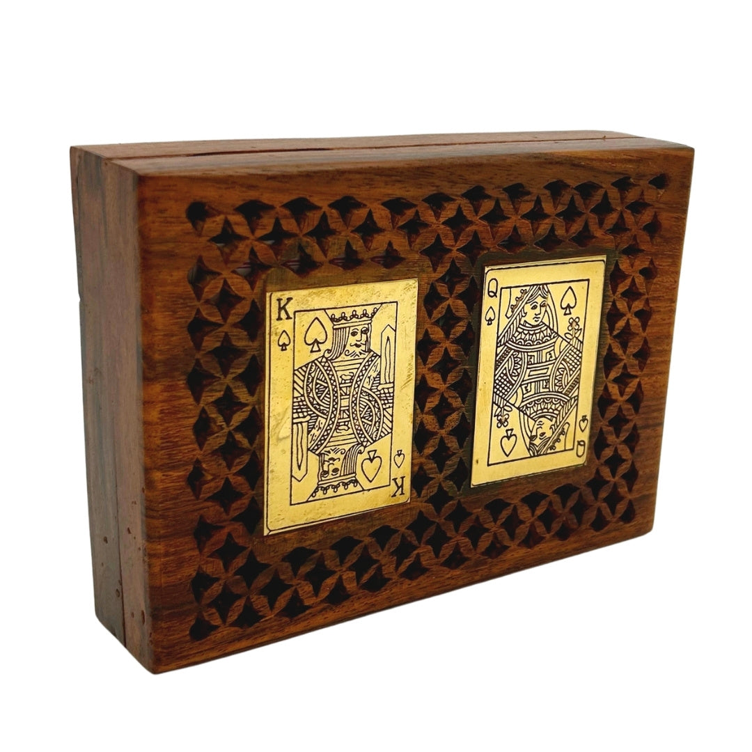 Conjunto elegante de dois baralhos de cartas em caixa de madeira com possibilidade de personalização por gravação