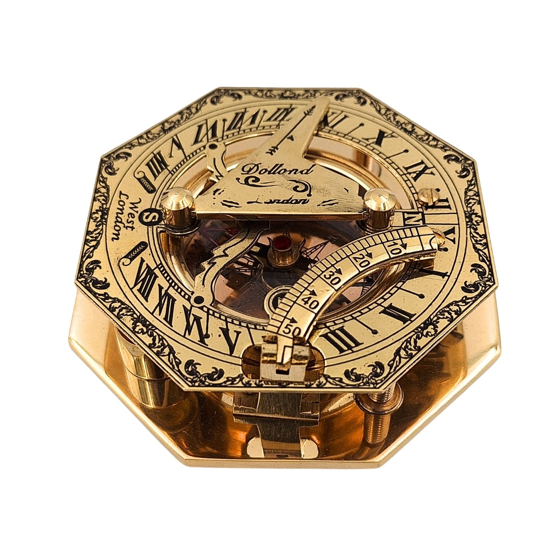 Bússola de latão em caixa de couro estilosa com possibilidade de gravação – presente retro vintage para viajante, marinheiro - 8 cm de altura, design elegante em latão