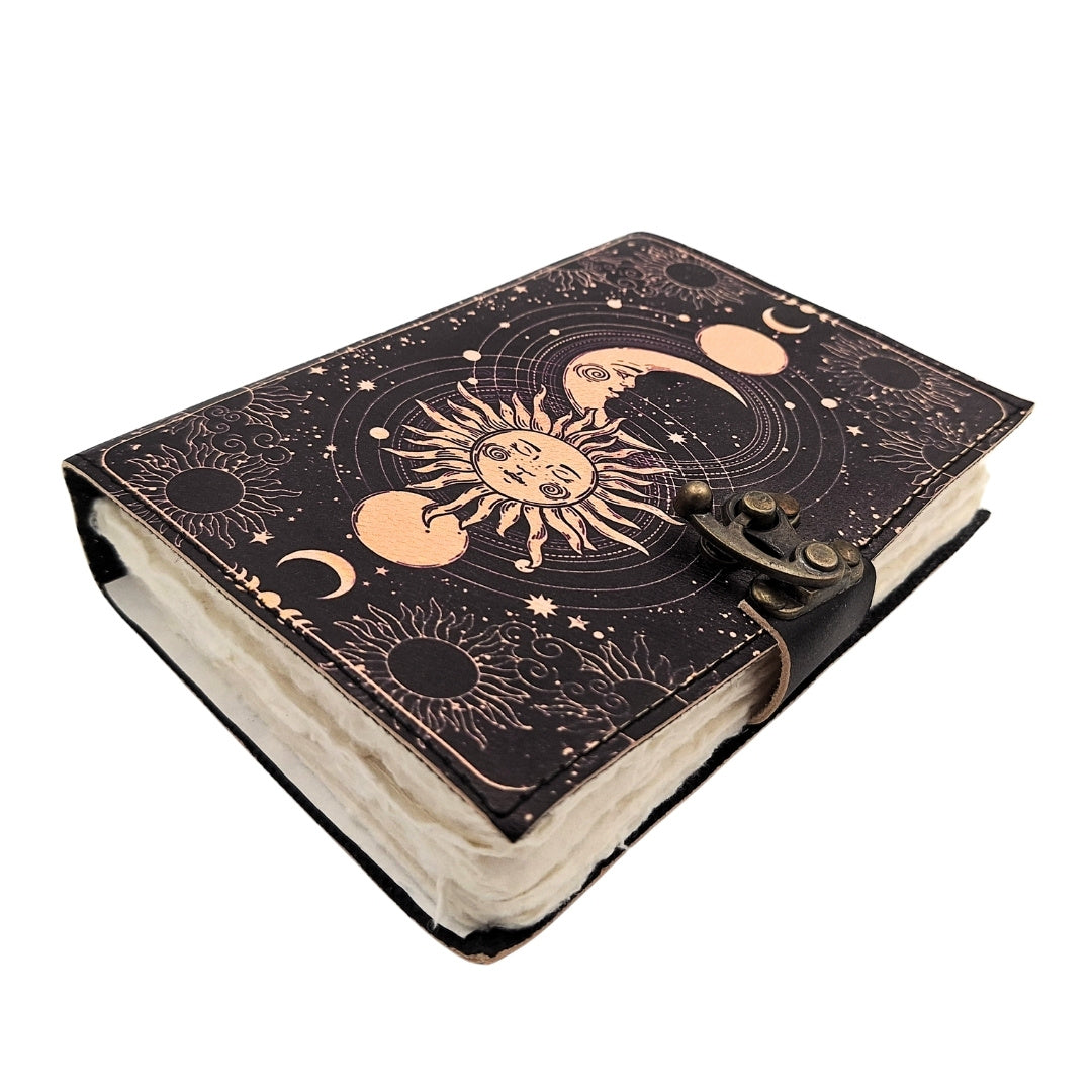 Caderno de pele Sol e Lua decorativo 200 páginas com possibilidade de personalização por gravação, azul-marinho, feito em pele de cabra, ideal para presente