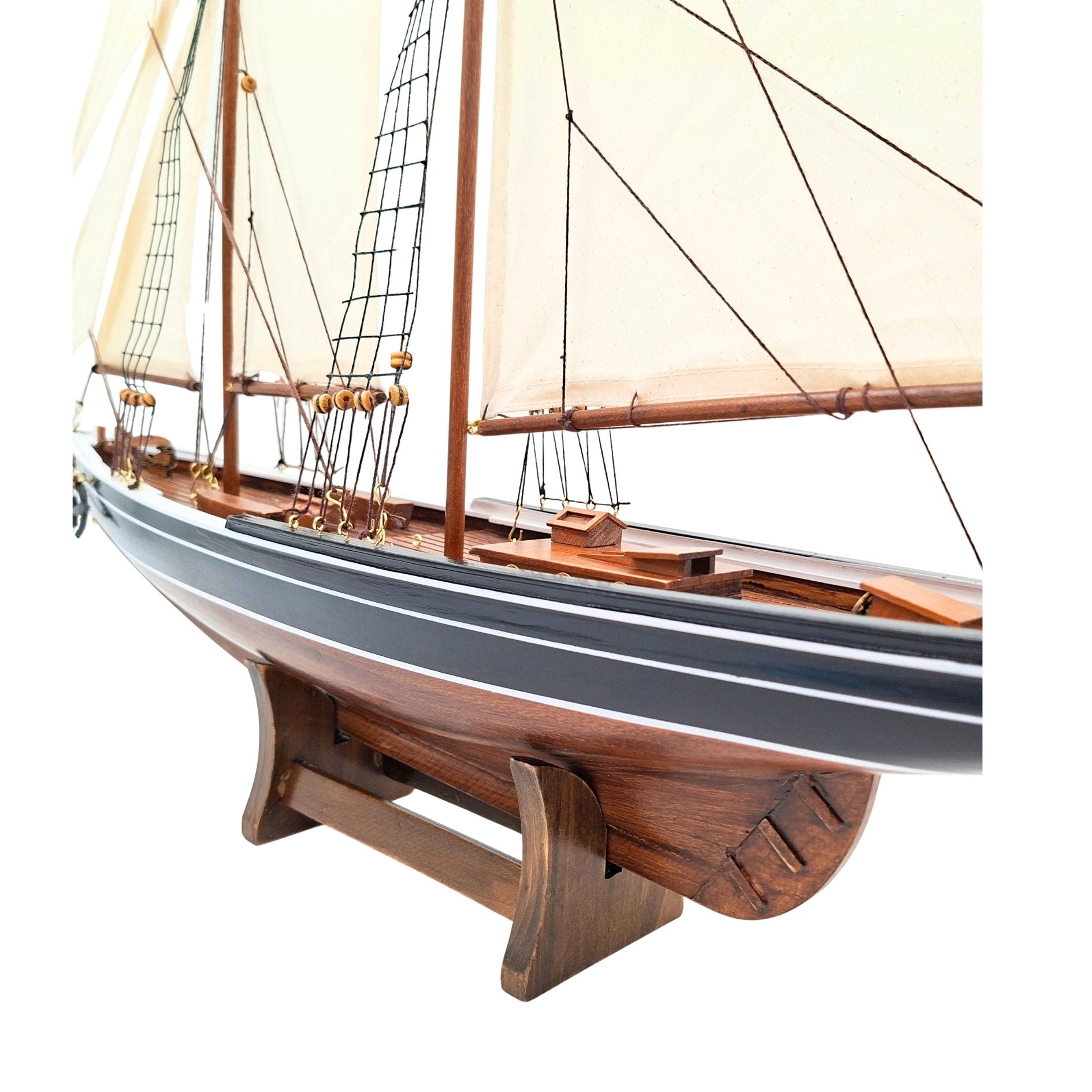 Modelo de Escuna Bluenose 78 cm com Gravação - Decoração Marítima Elegante em Madeira para Presente para Amantes da Vela e História Marítima com Velas Naturais