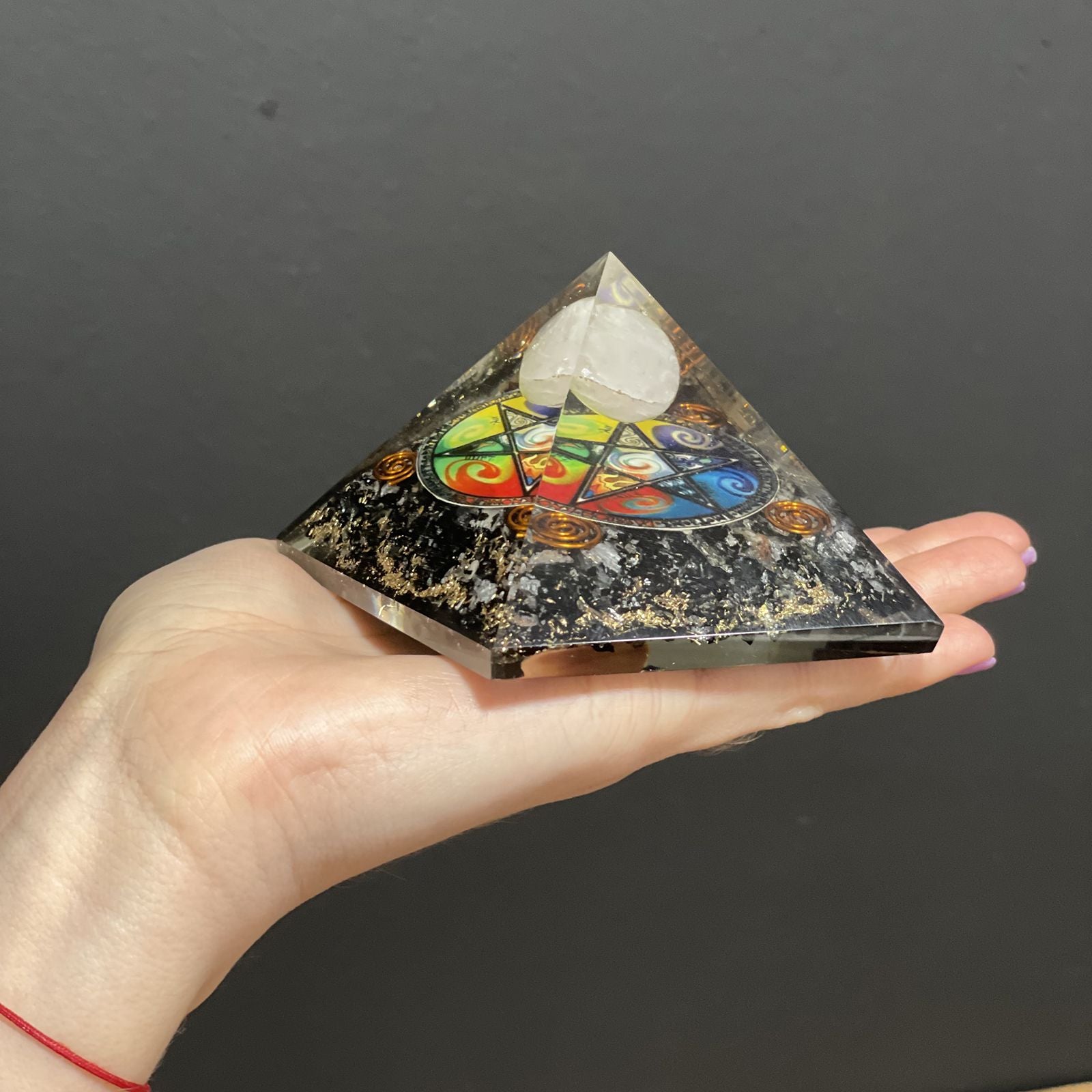 Pirâmide Orgonite Midnight Pentágono