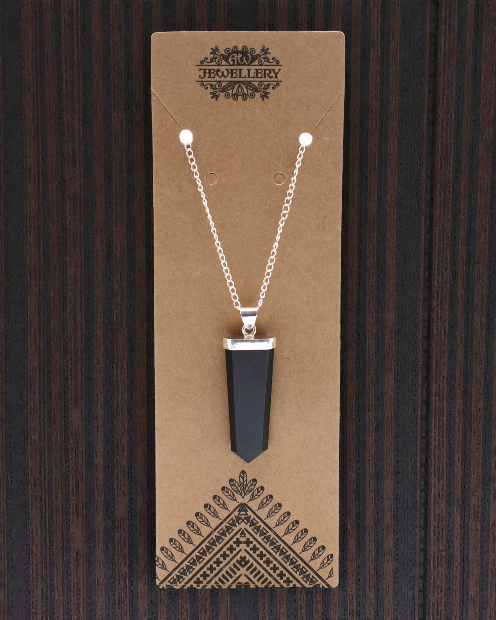 Obsidian Ray – Pendente Plano de Ágata Negra com Corte em Cristal